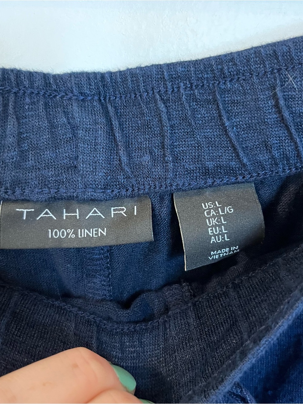 Tahari 100% Linen Shorts Womens Large Navy Blue Pockets Comfort Soft Lightweight - Picture 3 of 4